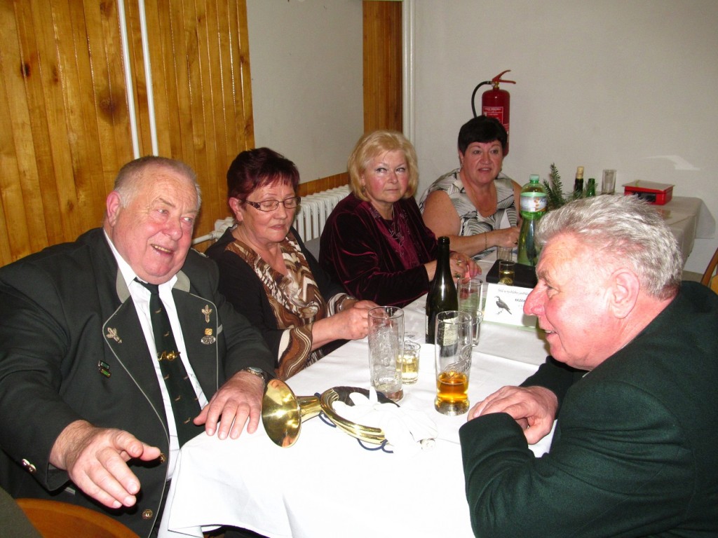 III. Tradičn&iacute; mysliveck&yacute; ples v Určic&iacute;ch 18. 1. 2014 (Velk&yacute; obr&aacute;zek)